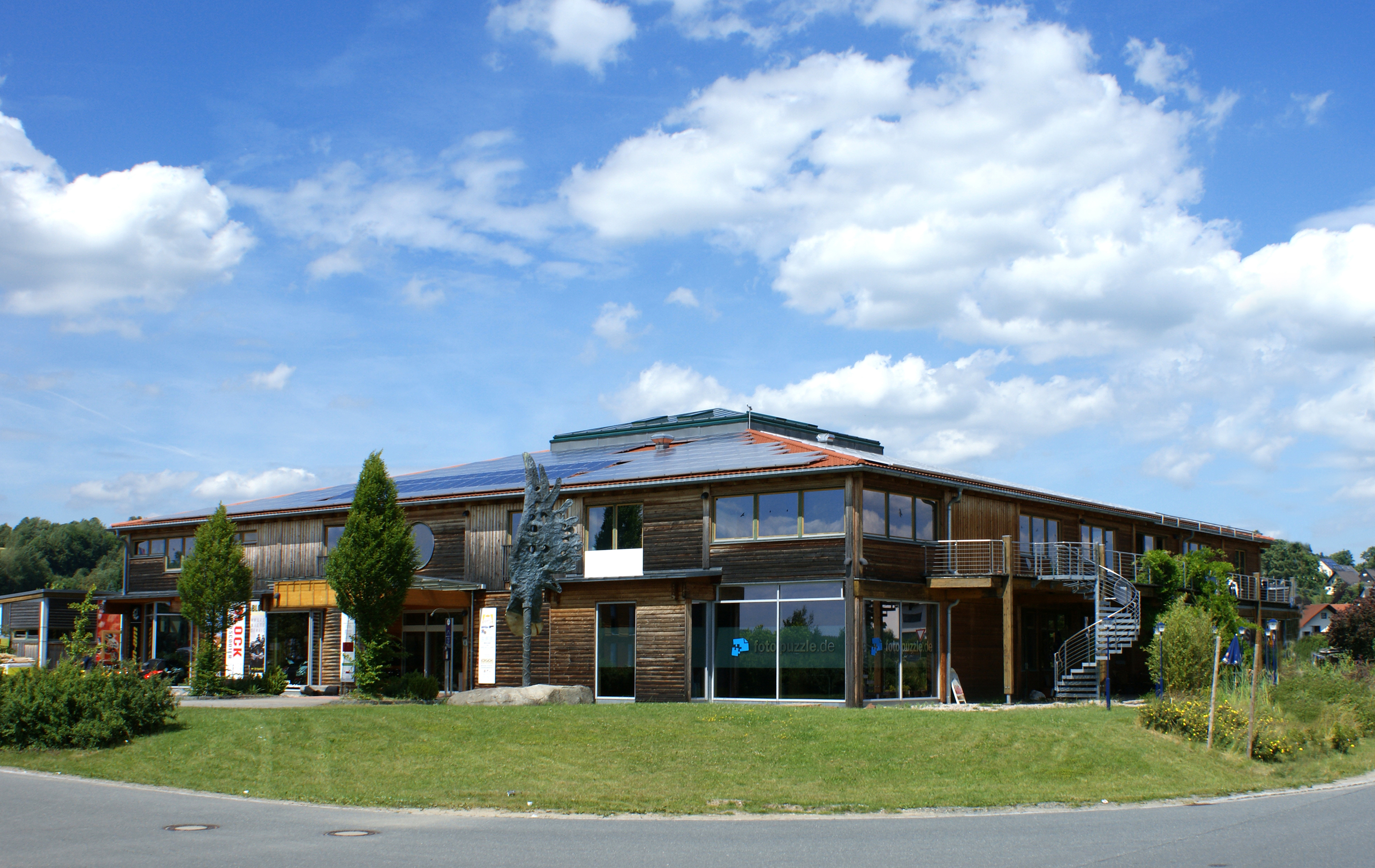 Firmengebäude in Altenstadt