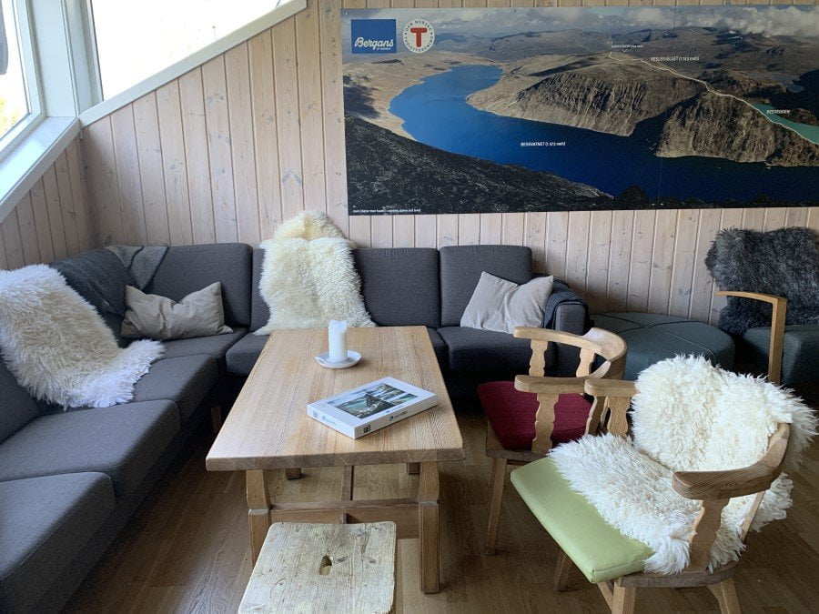 Wanderhütte in Norwegen ausgestattet mit puzzleYOU Fotopuzzles