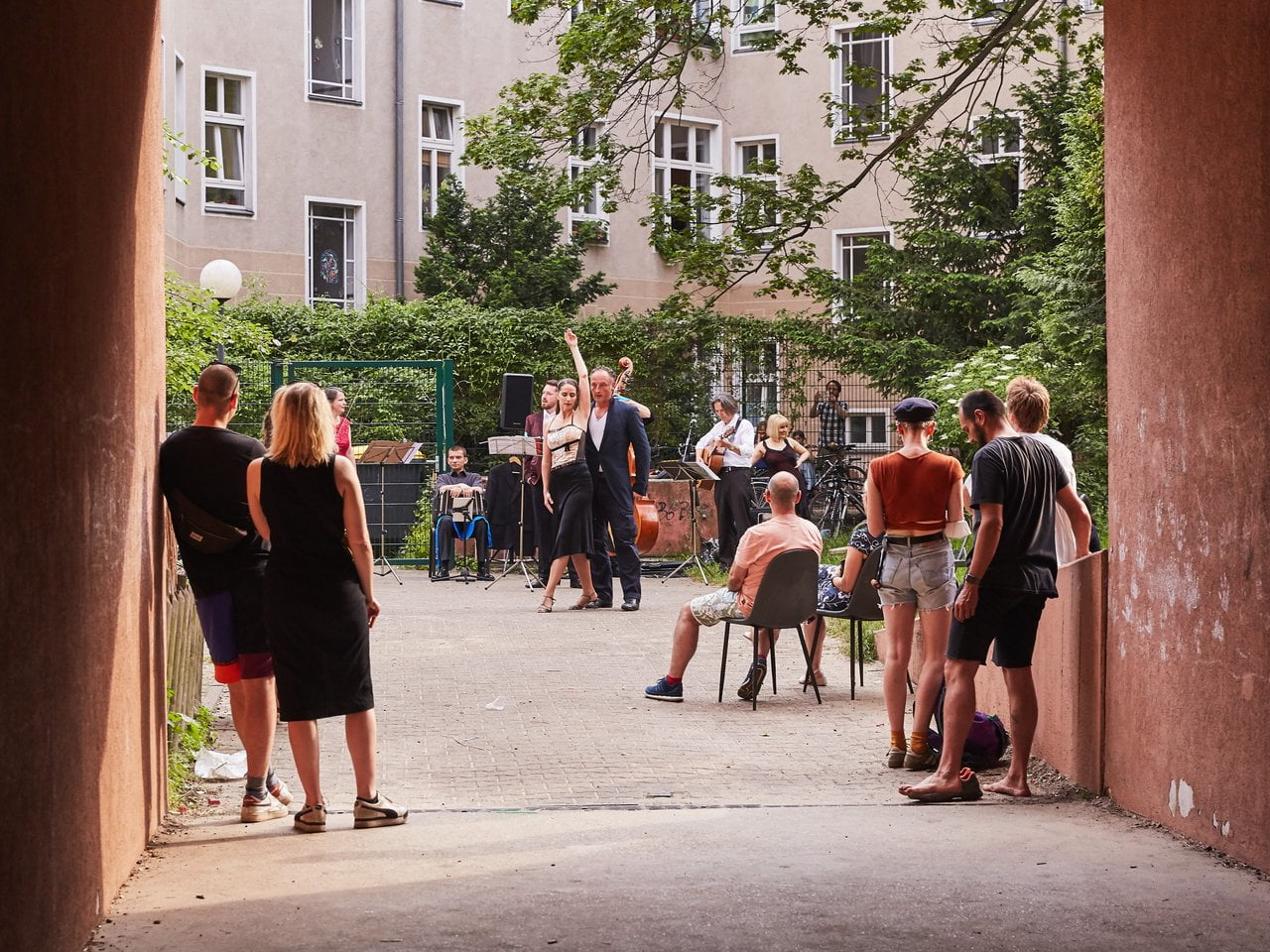 Zusammenhalt und Gemeinschaft im Berliner Donaukiez fördern